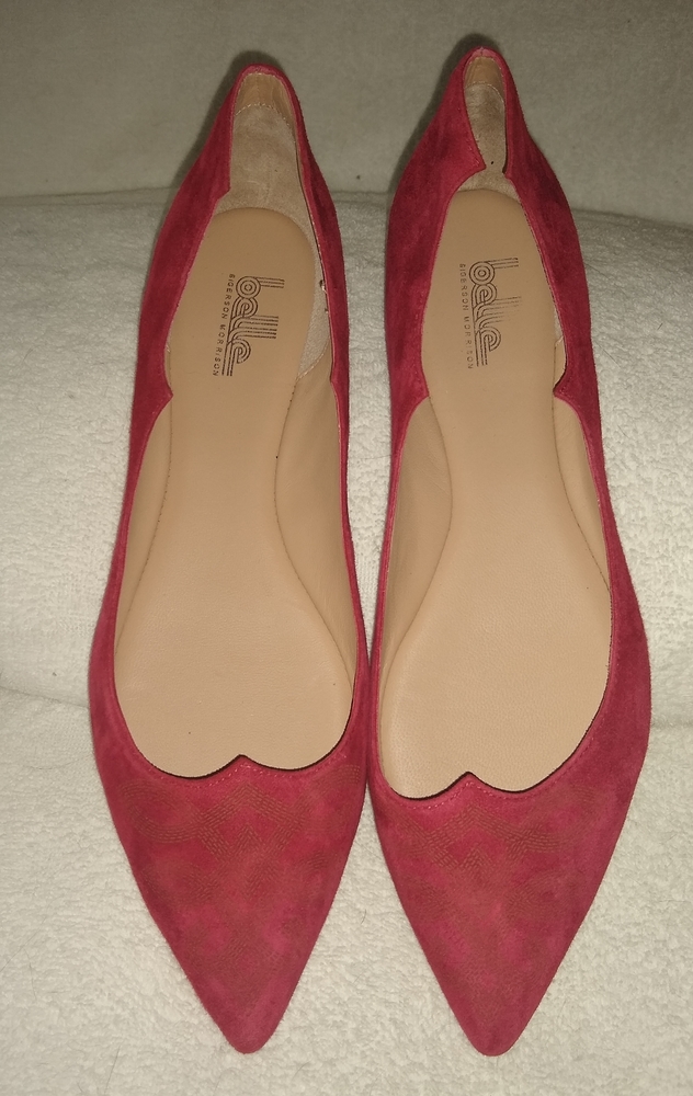 Belle by Sigerson Morrison flats.Size 9